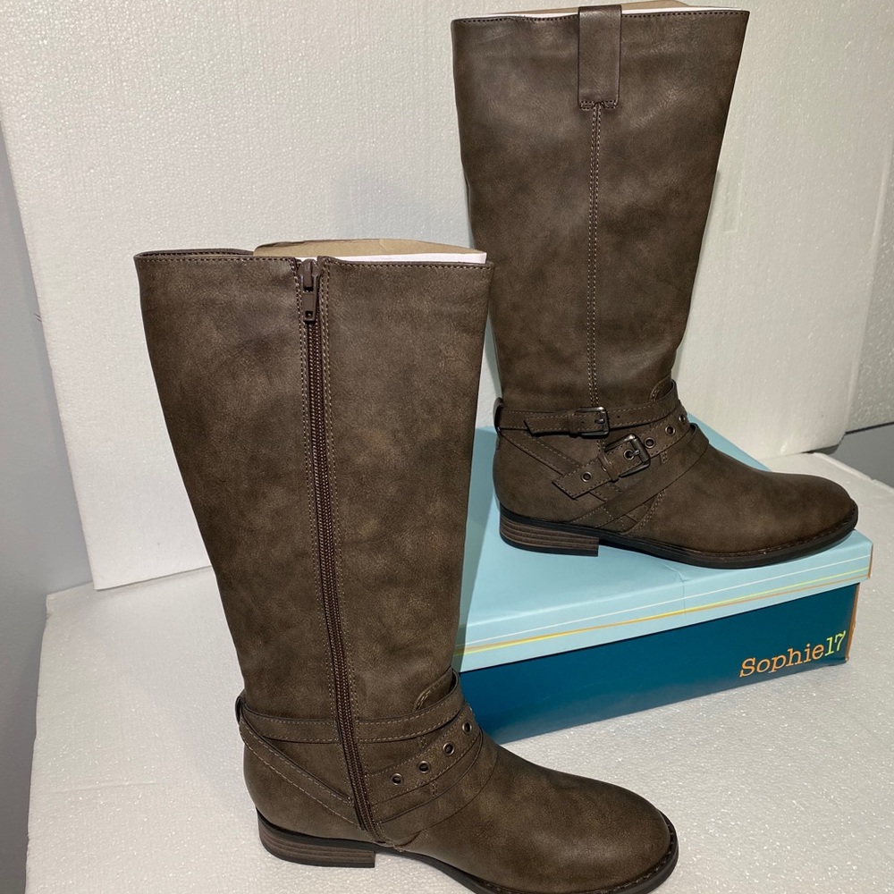 Girls tall boots brand new in box